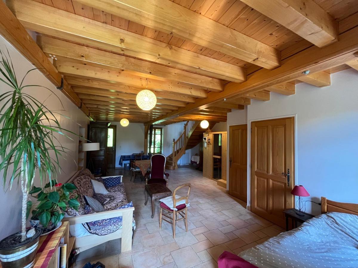 Ecolieu Le Chant Du Temps Bed and Breakfast Saint-Usuge Eksteriør billede